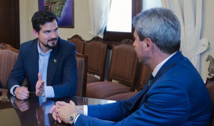 Uñac recibió a Quezada Gaete el pasado 11 de noviembre (foto de Archivo)